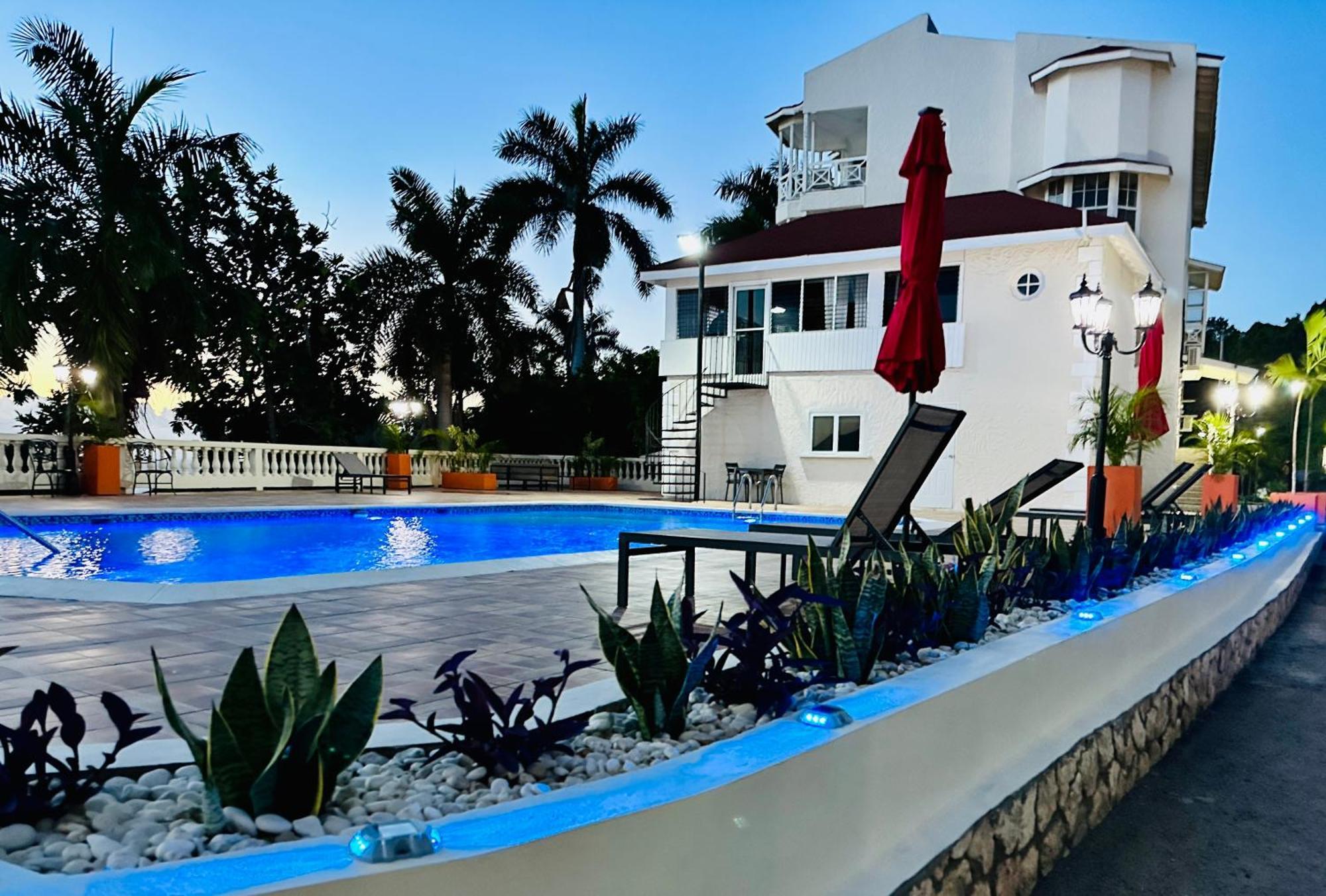 Falcon Oceanview 2Br Condo-Airport Transportation Available-24-7Security Montego Bay Exterior photo