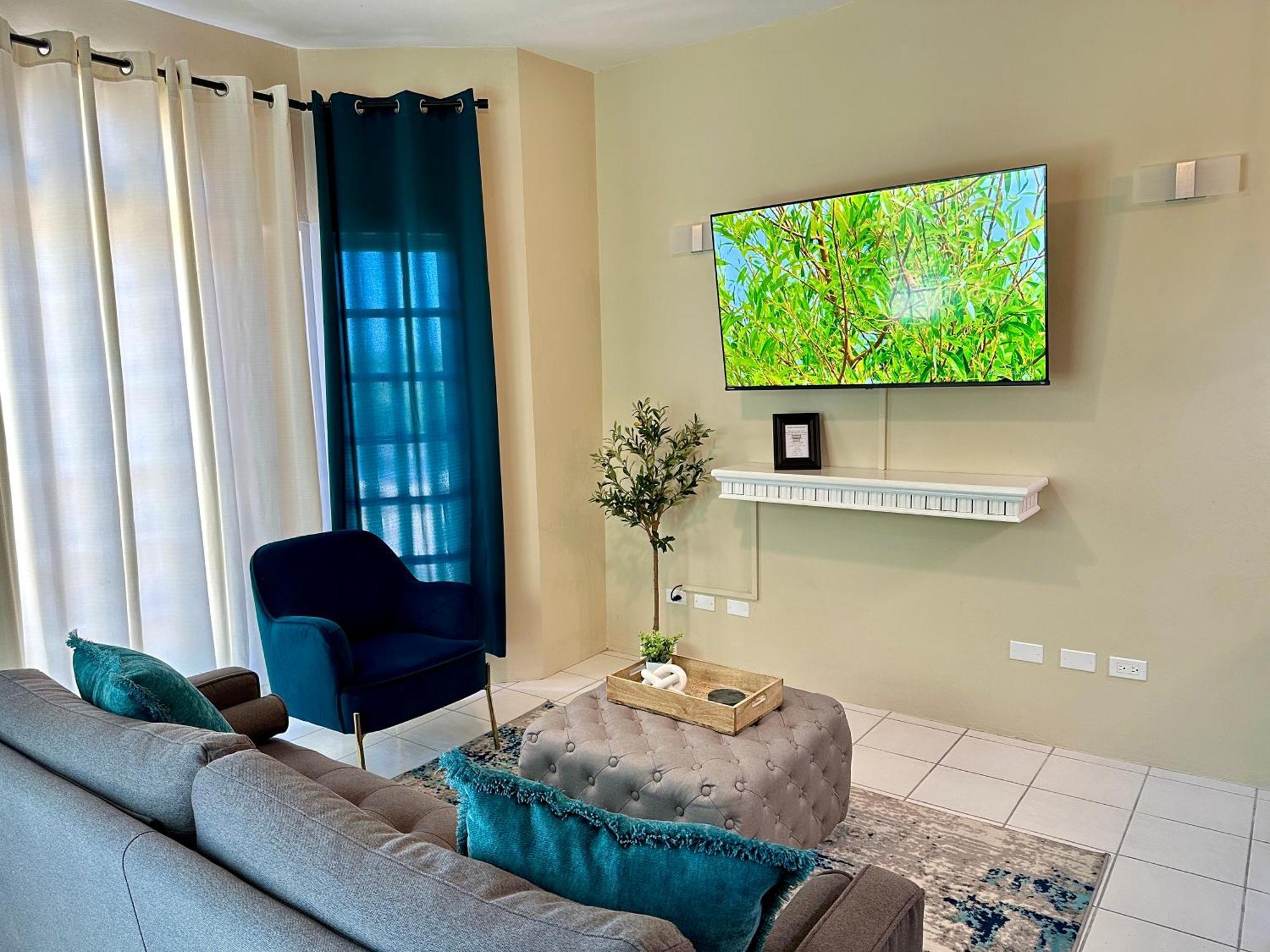 Falcon Oceanview 2Br Condo-Airport Transportation Available-24-7Security Montego Bay Exterior photo